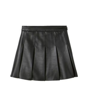NWT Leather pleated skirt size 13/14